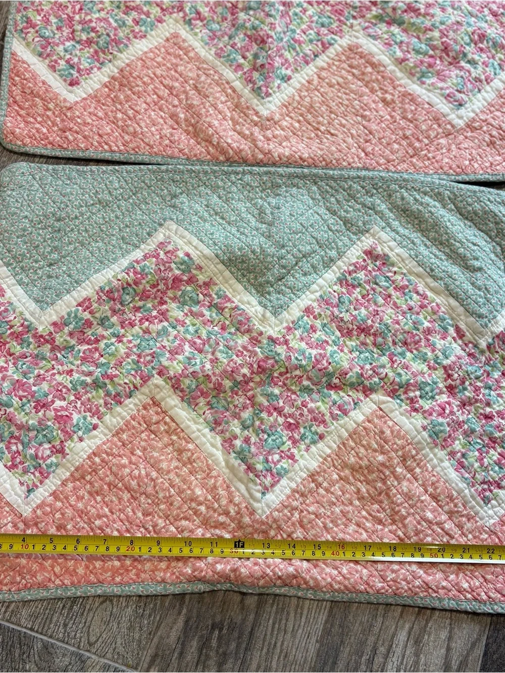 Laura Ashley Pillow Shams Set Of 2 Standard Pink Blue Floral Patchwork Quilted